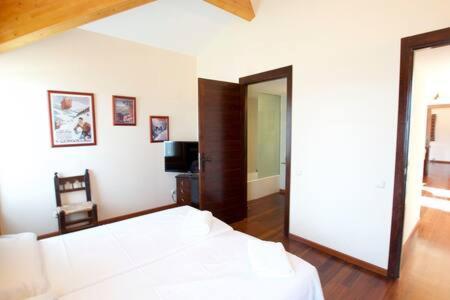 Impresionant Xalet La Roca Forada Apartment Guils de Cerdana Exterior photo